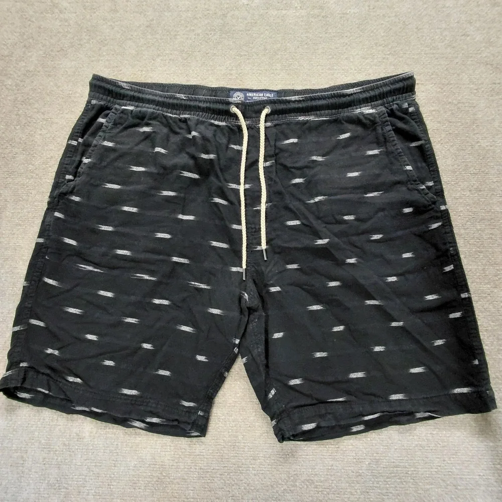 American Eagle Black Geometric Shorts Men's XXL 40